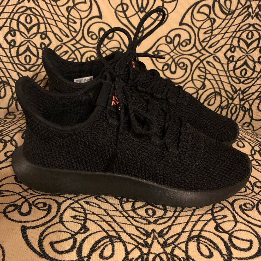 Black adidas tubular shadow